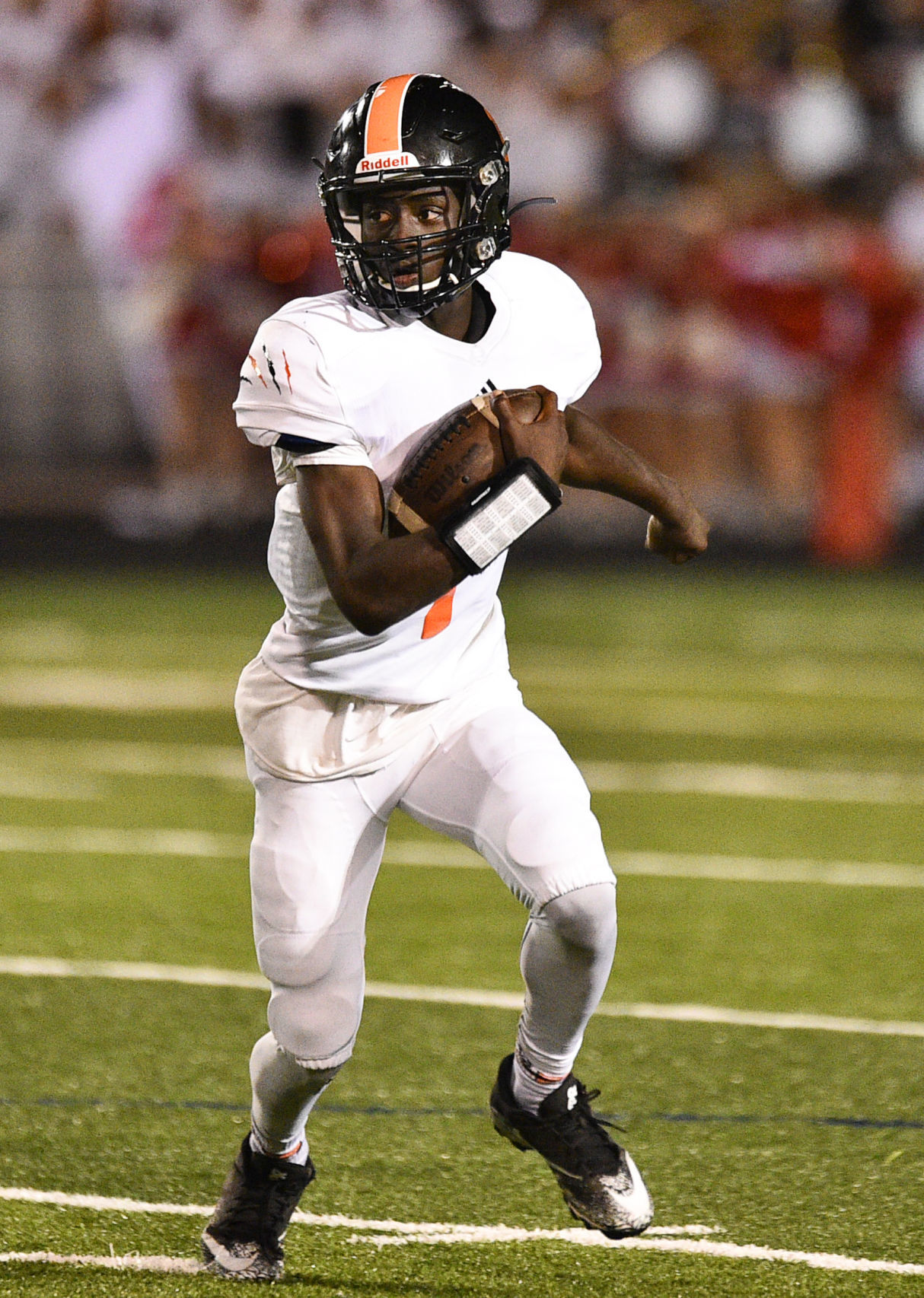 083019-qct-spt-ut-west-football-180a.jpg